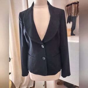 Gorgeous Valentino Roma black blazer size 10/12